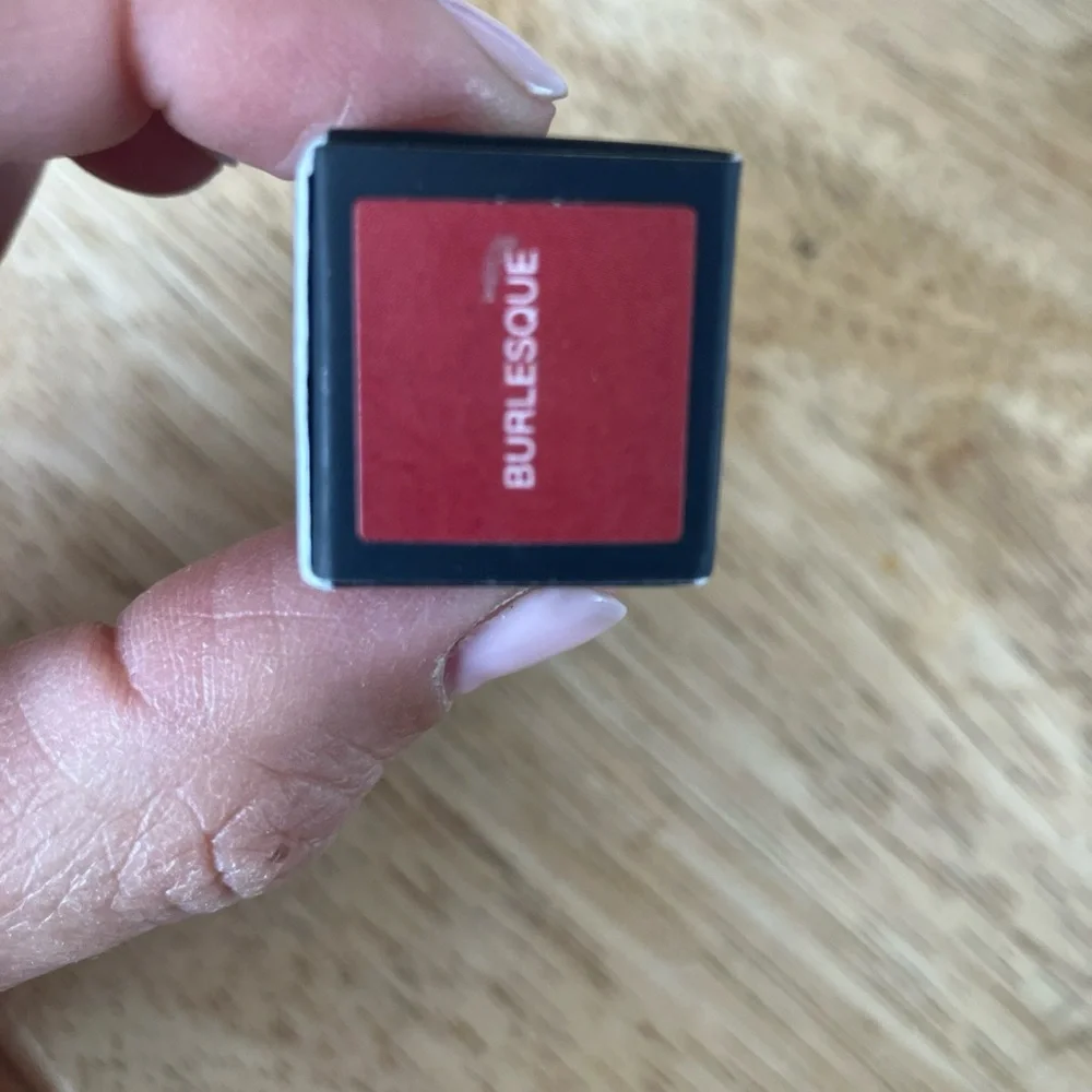 Nars Burlesque red‎ Air Matte Lip Crayon new in box